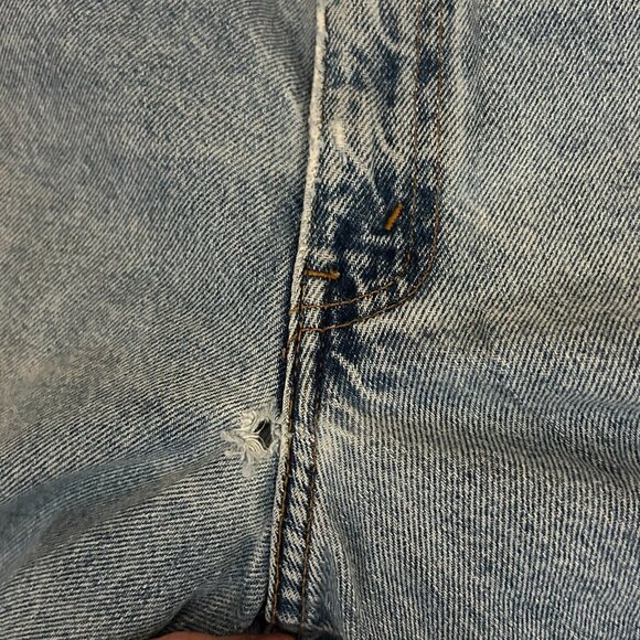 Levi's 550 Vintage Blue Jean Shorts Jort Sz 36 Relaxed Fit Distressed Light Wash - Picture 7 of 9